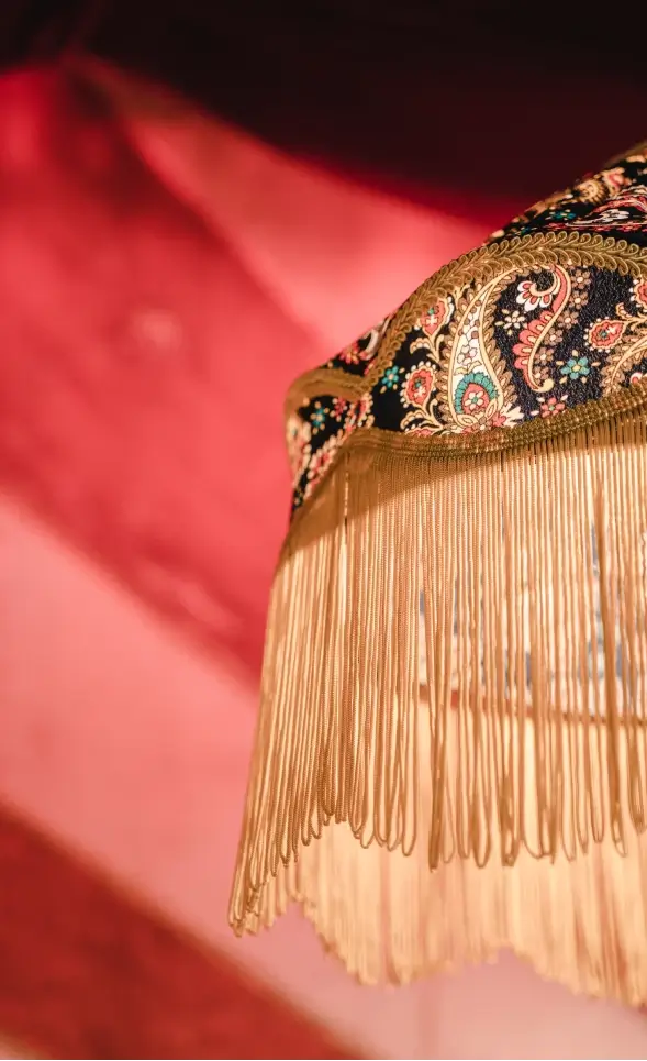 Close-Up sur un lustre deco du restaurant